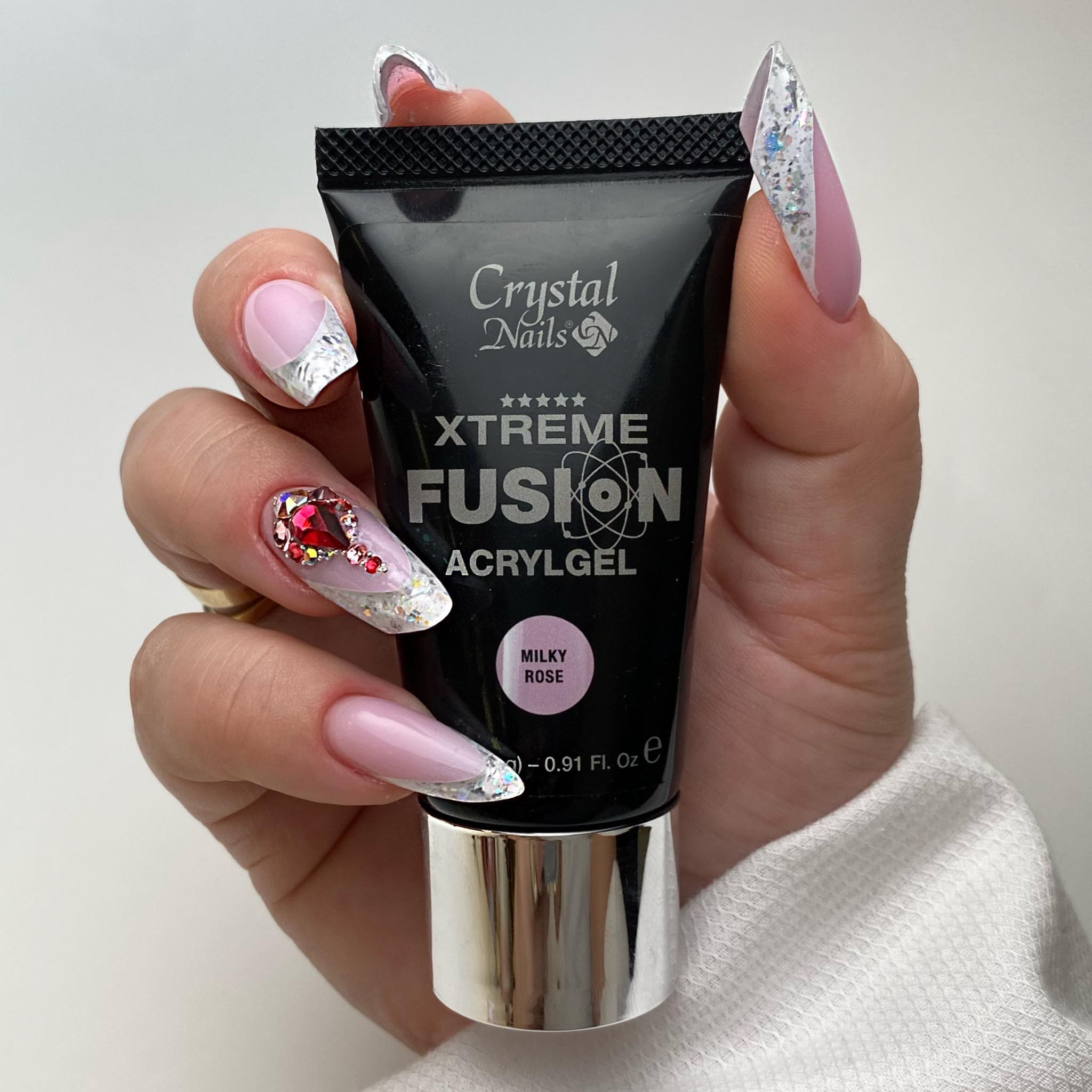 CN Xtreme Fusion AcrylGel - Milky Rose 30g THF - Image 3